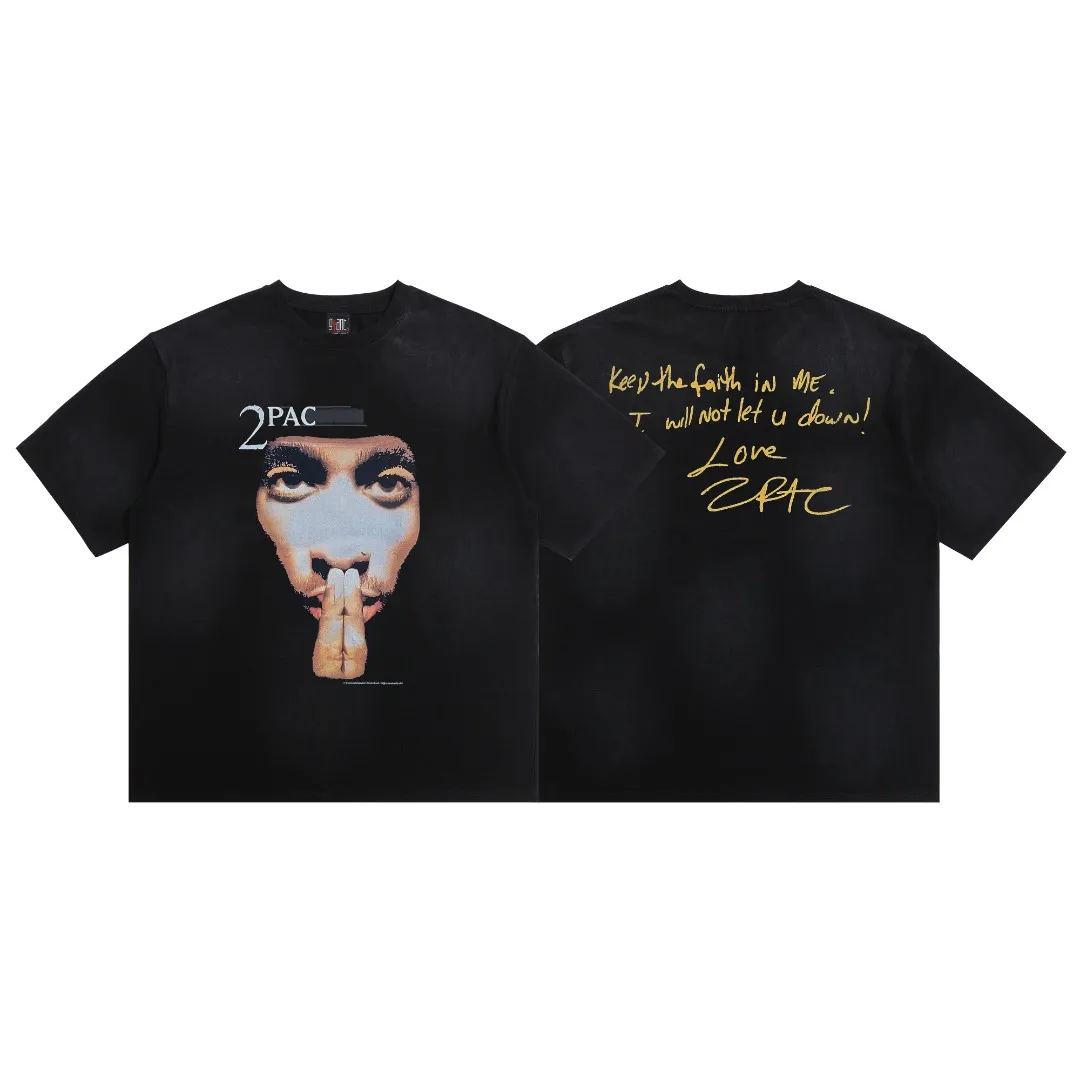Beautiful Saint Michael retro hands praying tupac rapper direct-printed washed and distressed loose short-sleeves. Digital white ink direct-printed. The fabric is breathable and the pattern is three-dimensional and clear. Fabric: Double yarn 240 grams Style number: S801 Size: S-M-L-XL Color: Washed black Price: P118